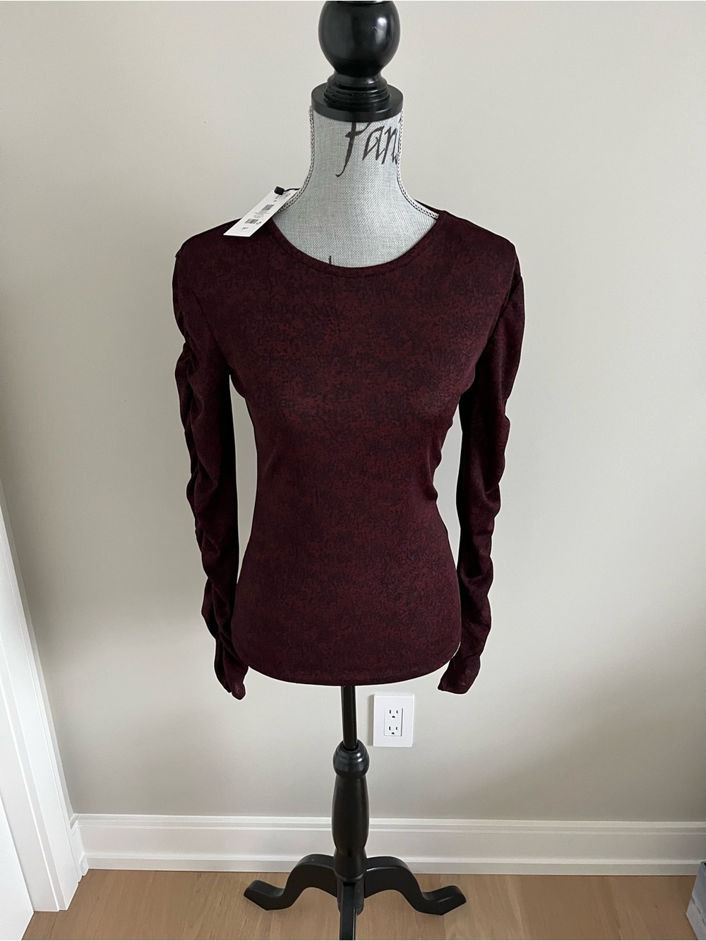 Dynamite Women's Long Sleeve Crewneck Top - Burgundy